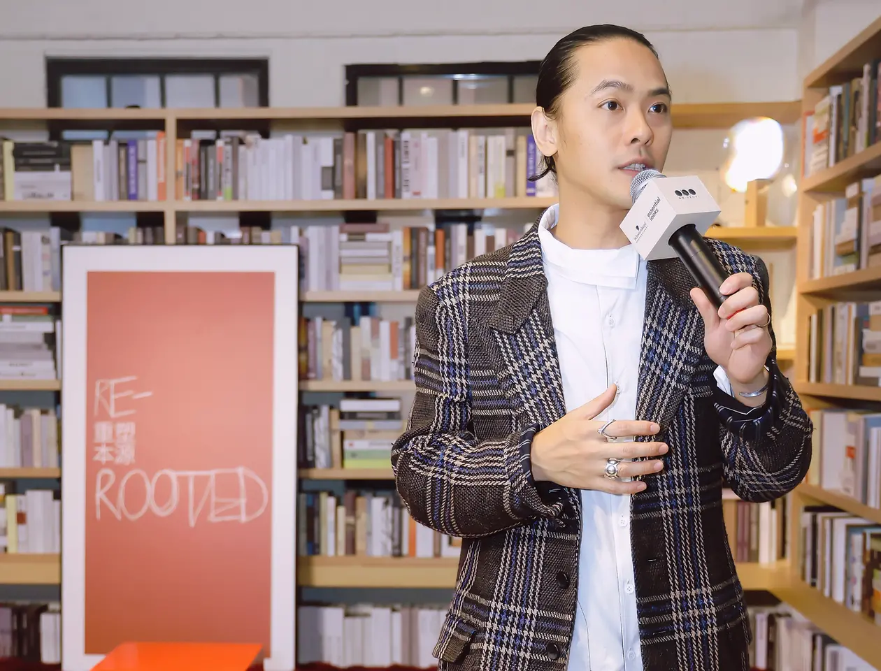 施华蔻专业2023秋冬新季风发布暨璞观PROVI揭幕一周年