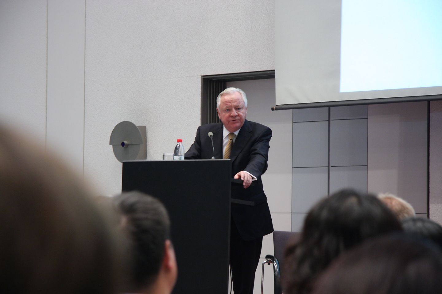 

Björn Stigson教授发表主题演讲