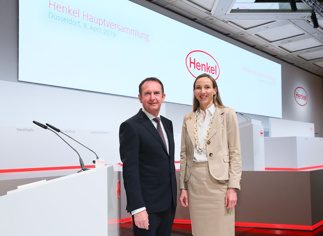 

Hans Van Bylen, Vorstandsvorsitzender von Henkel, und Dr. Simone Bagel-Trah, Vorsitzende des Aufsichtsrats und Gesellschafterausschusses